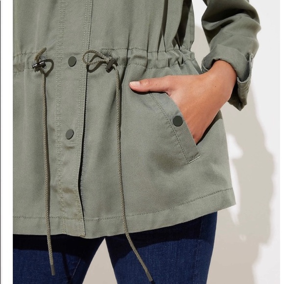 Modern Drawstring Utility Jacket - Picture 2 of 16